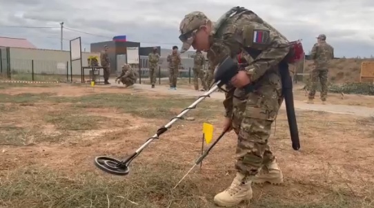 Юные саратовские воины борются за победу в финале игры «Зарница 2.0»